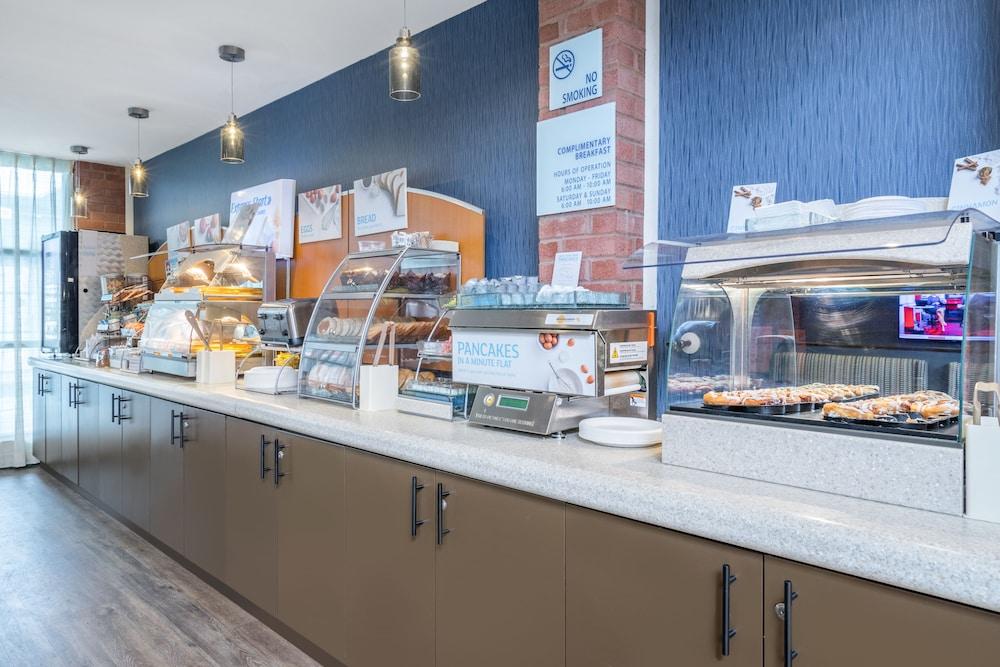 Holiday Inn Express Cambridge By Ihg Eksteriør billede