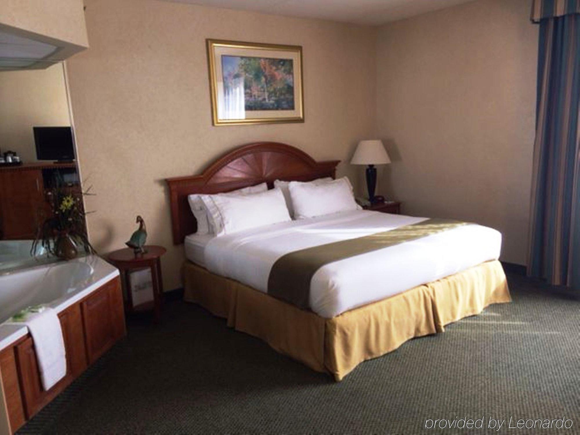 Holiday Inn Express Cambridge By Ihg Eksteriør billede