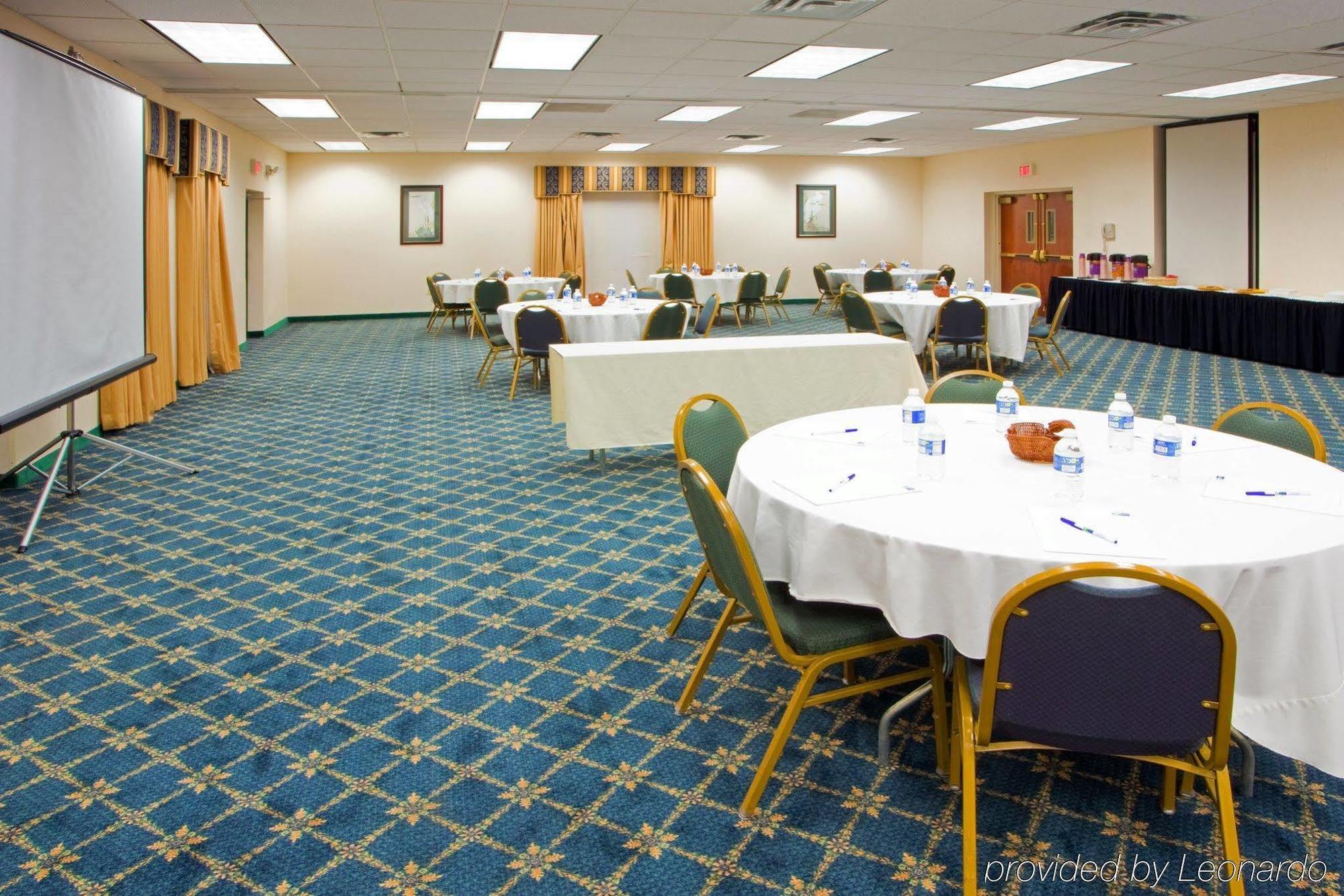 Holiday Inn Express Cambridge By Ihg Eksteriør billede
